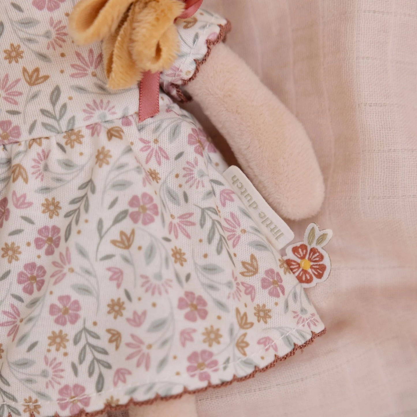 Julia Muñeca Blandita 35 cm Little Dutch - en uso