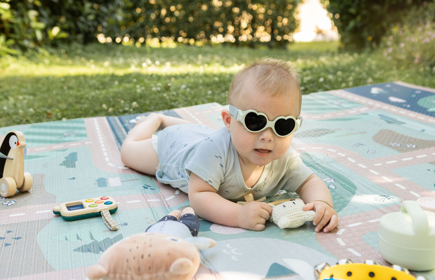 Gafas de sol Béaba 0-9 Baby Coeur - Menta, ambiente