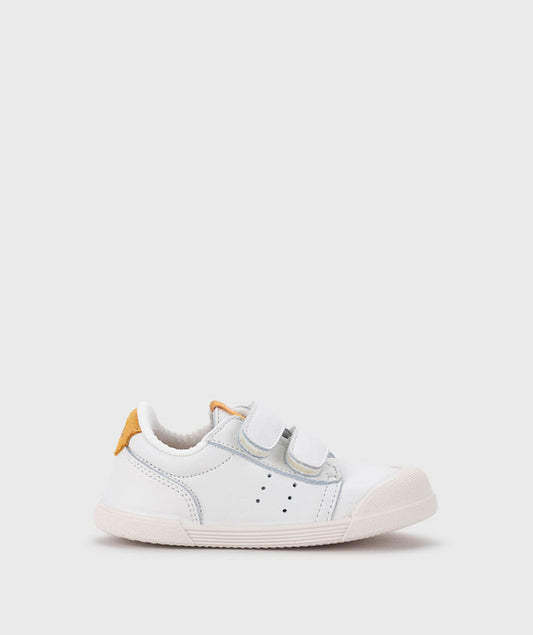 Zapatillas Igor Tennis Mostaza — vista lateral