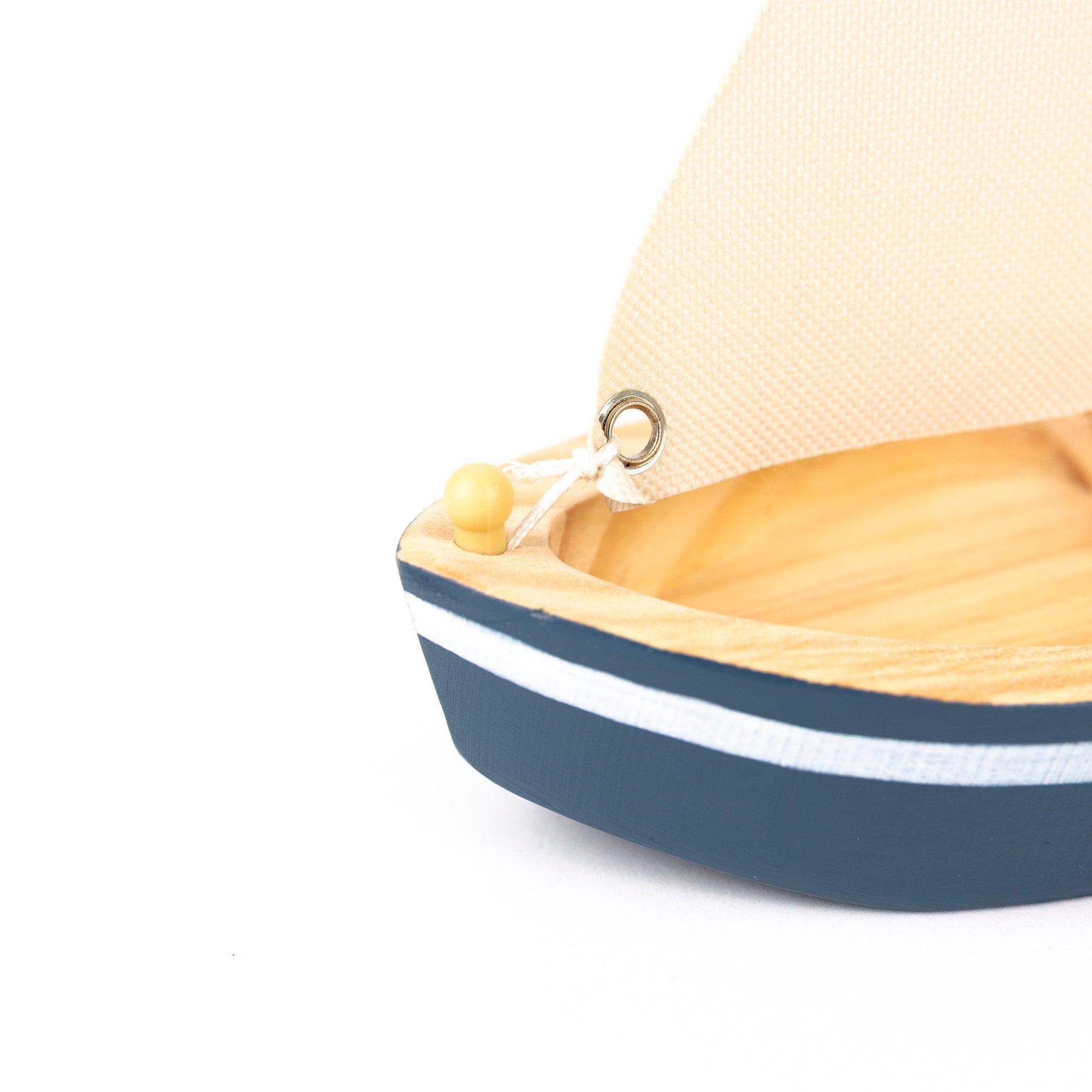 Detalle del barco de madera