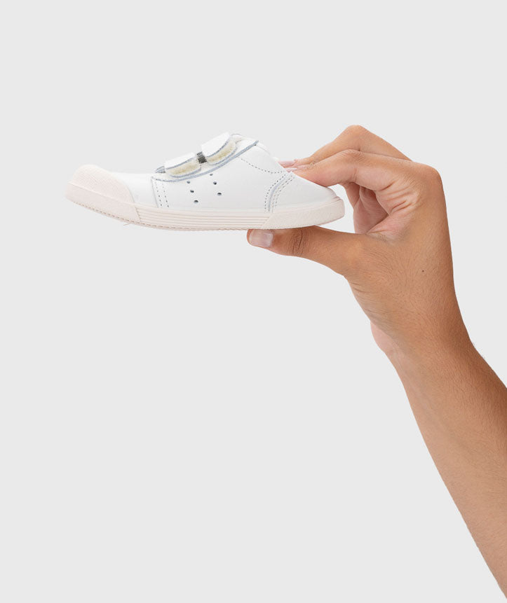 Zapatillas Igor Tennis Mostaza — detalle velcro