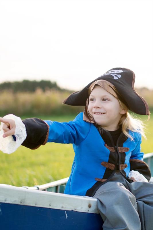 Disfraz Commodore Pirate Jacket Pant and Hat