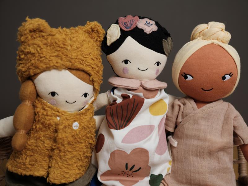 Fab Friends Doll - Simran - vista alternativa