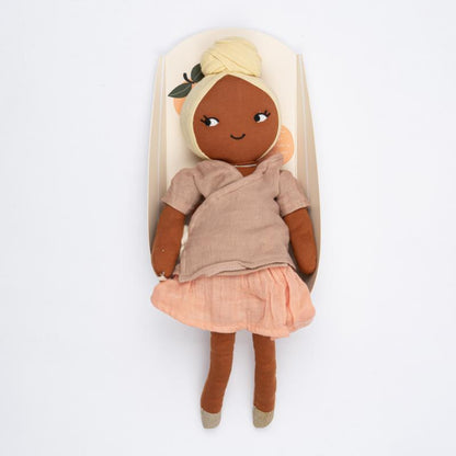 Fab Friends Doll - Simran - detalle