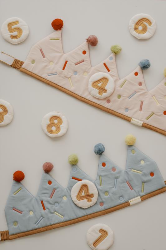 Celebration Crown Rose Mix - Birthday