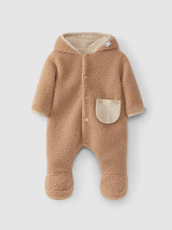 Traje de abrigo de borreguito con capucha