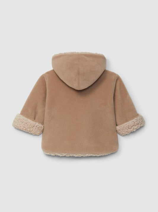 Abrigo polar con capucha e interior de pelo