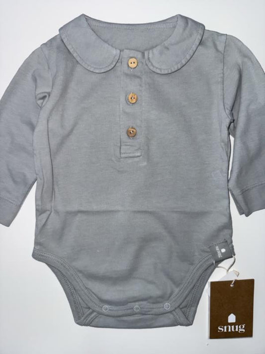 Body liso con cuello peter-pan de algodón orgánico