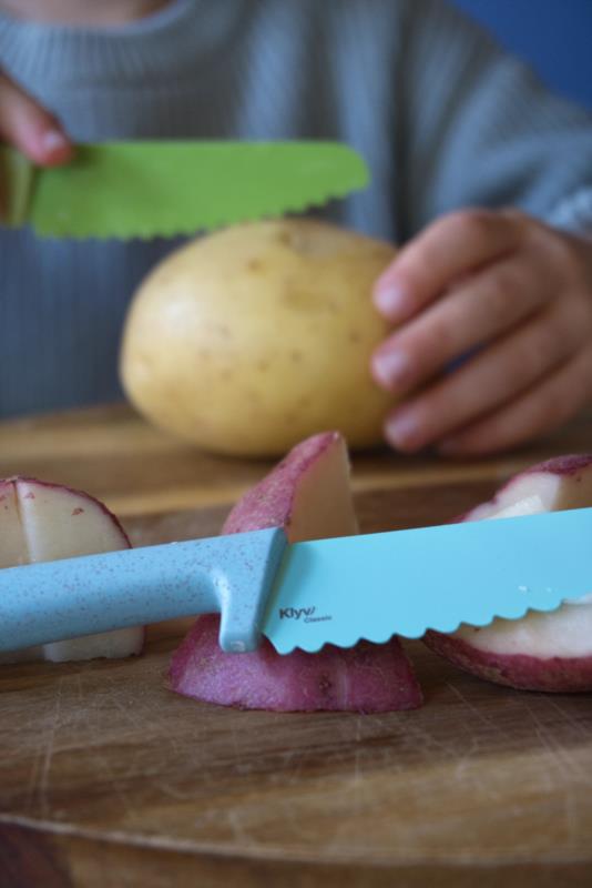 Klyv Classic Blue cornflower - Cuchillo aprendizaje - detalle 2