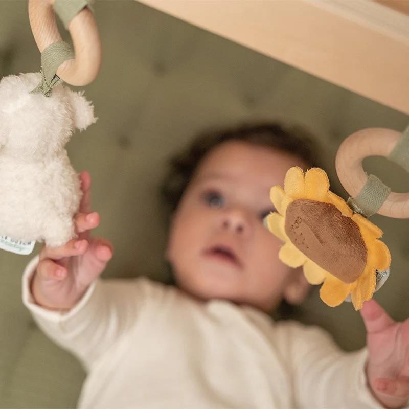 BABYGYM CON JUGUETES PEQUEÑA GRANJA LITTLE DUTCH