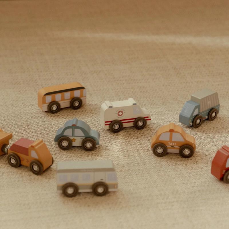 SET DE VEHÍCULOS FSC LITTLE DUTCH - en uso 2