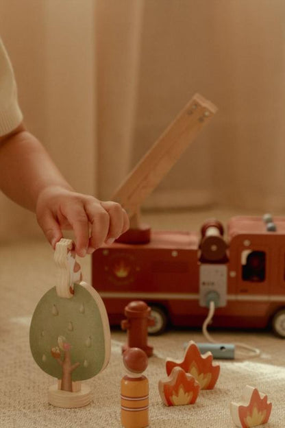 SET BOMBEROS CON CAMIÓN FSC LITTLE DUTCH