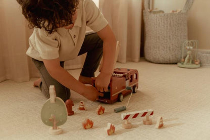 SET BOMBEROS CON CAMIÓN FSC LITTLE DUTCH