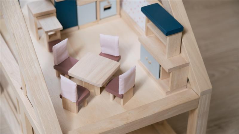 *COMEDOR ORCHARD PLANTOYS