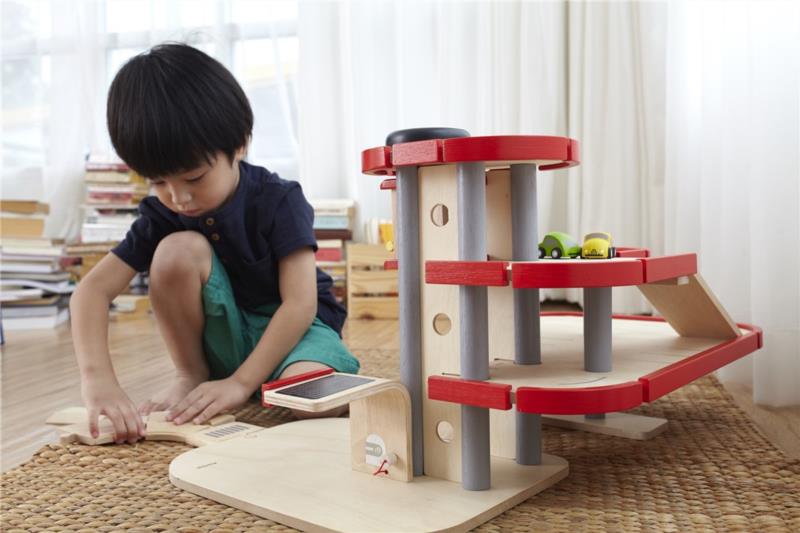 PARKING GARAJE PLANTOYS