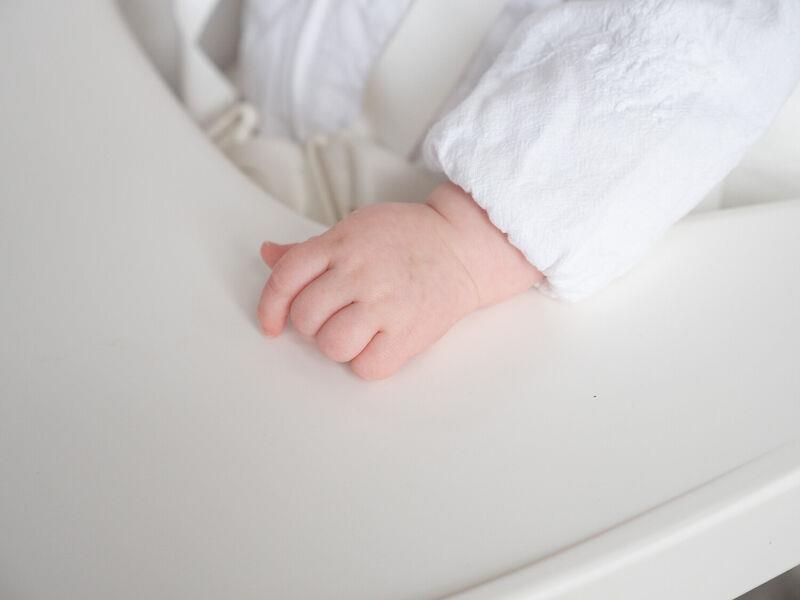 EVOLU BANDEJA TRONA BLANCA + MANTEL SILIC