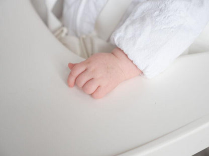 EVOLU BANDEJA TRONA BLANCA + MANTEL SILIC