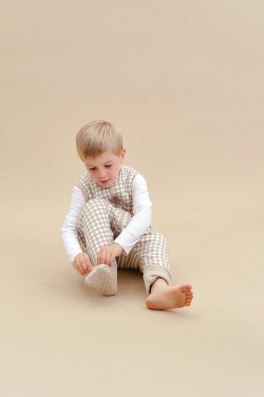 PIJAMA MANTA VIVHY BEIGE CALCETINES 2.5 3Y - detalle 2