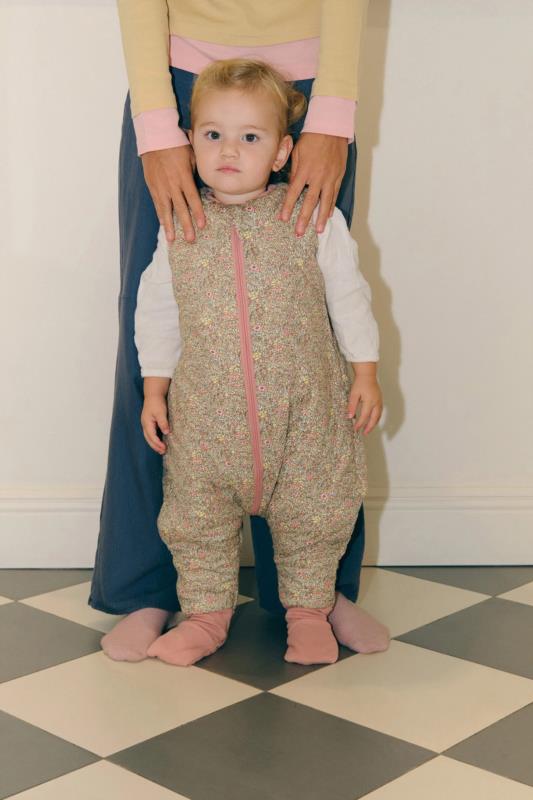 PIJAMA MANTA PASTEL FLORAL CALCETINES 2.5 2Y - detalle