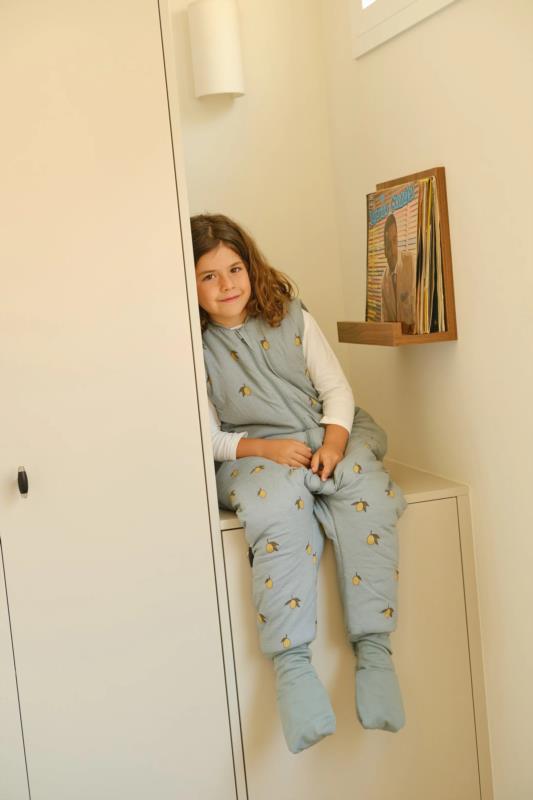 PIJAMA MANTA COLIMA CALCETINES 2.5 3Y - detalle