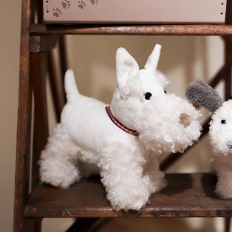 Peluche Perrita Lola Blanca - en uso 2