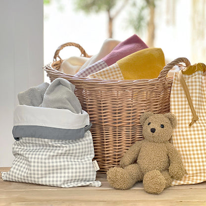 Detalle bolsa impermeable muda Doymon Nuba