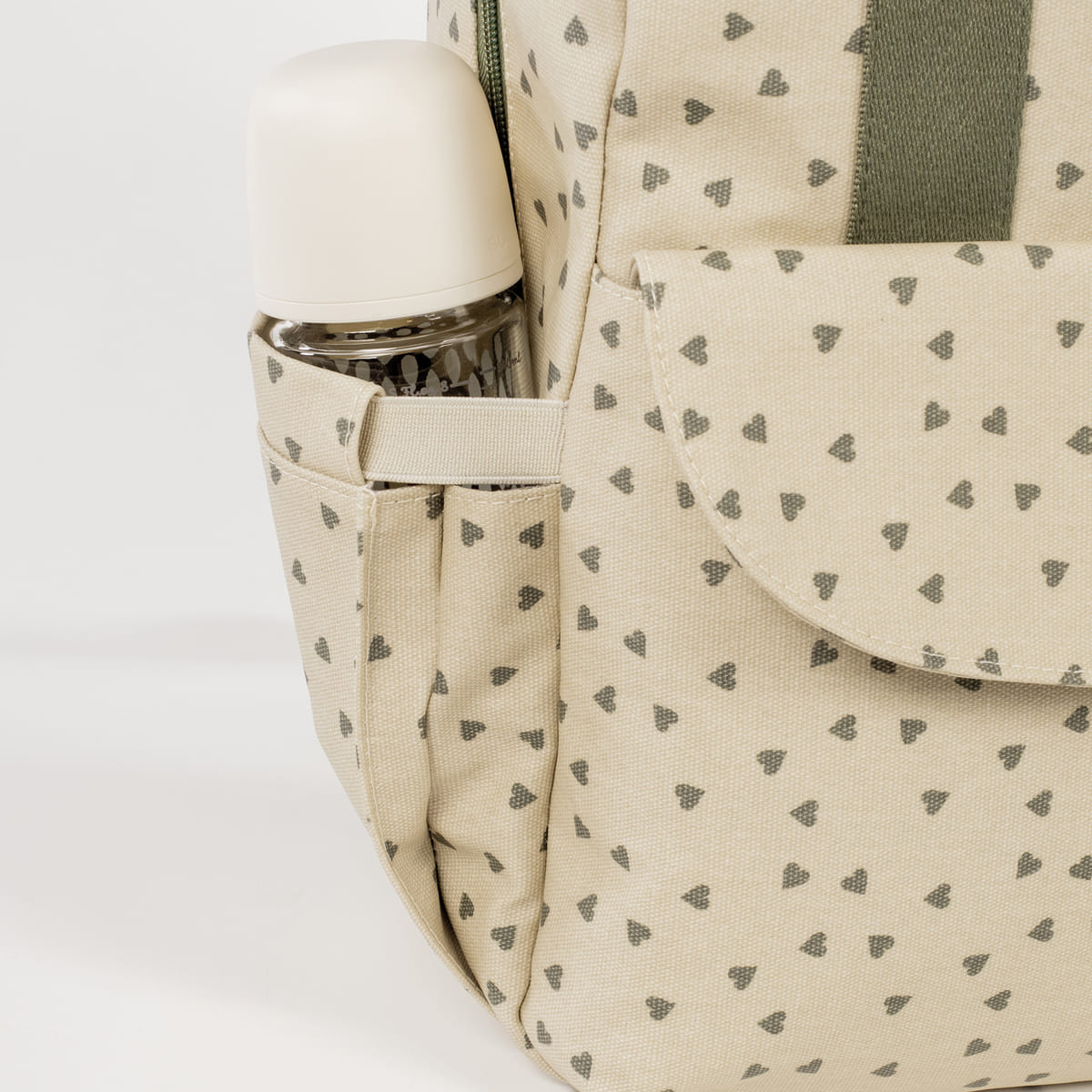Mochila Corazones Poppy Musgo - medidas