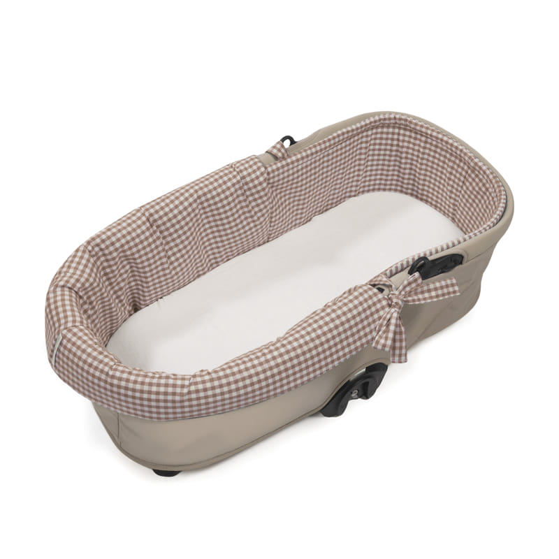 Cubre cuco dual + funda colchon praline vichy moka - detalle 3
