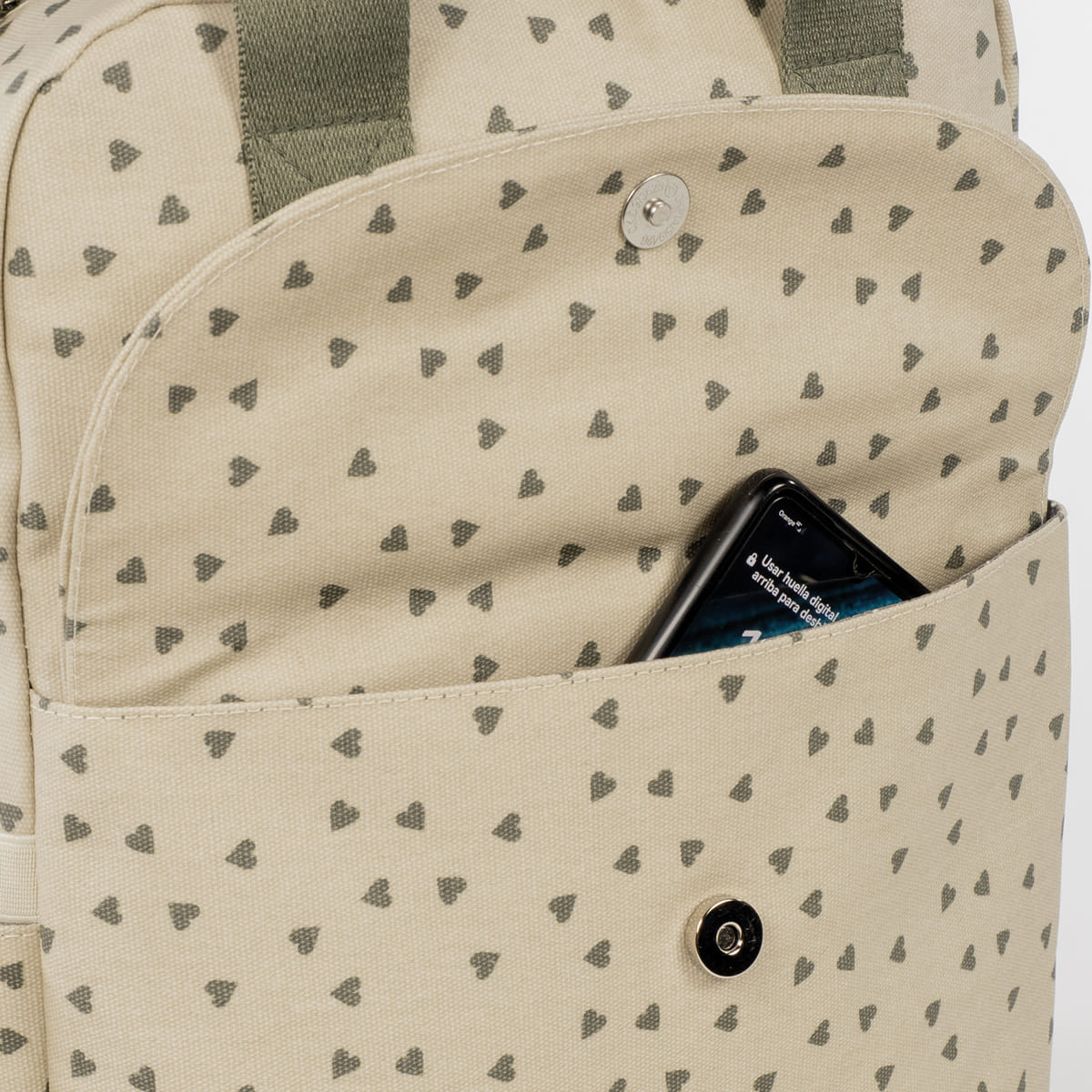 Mochila Corazones Poppy Musgo - vista adicional